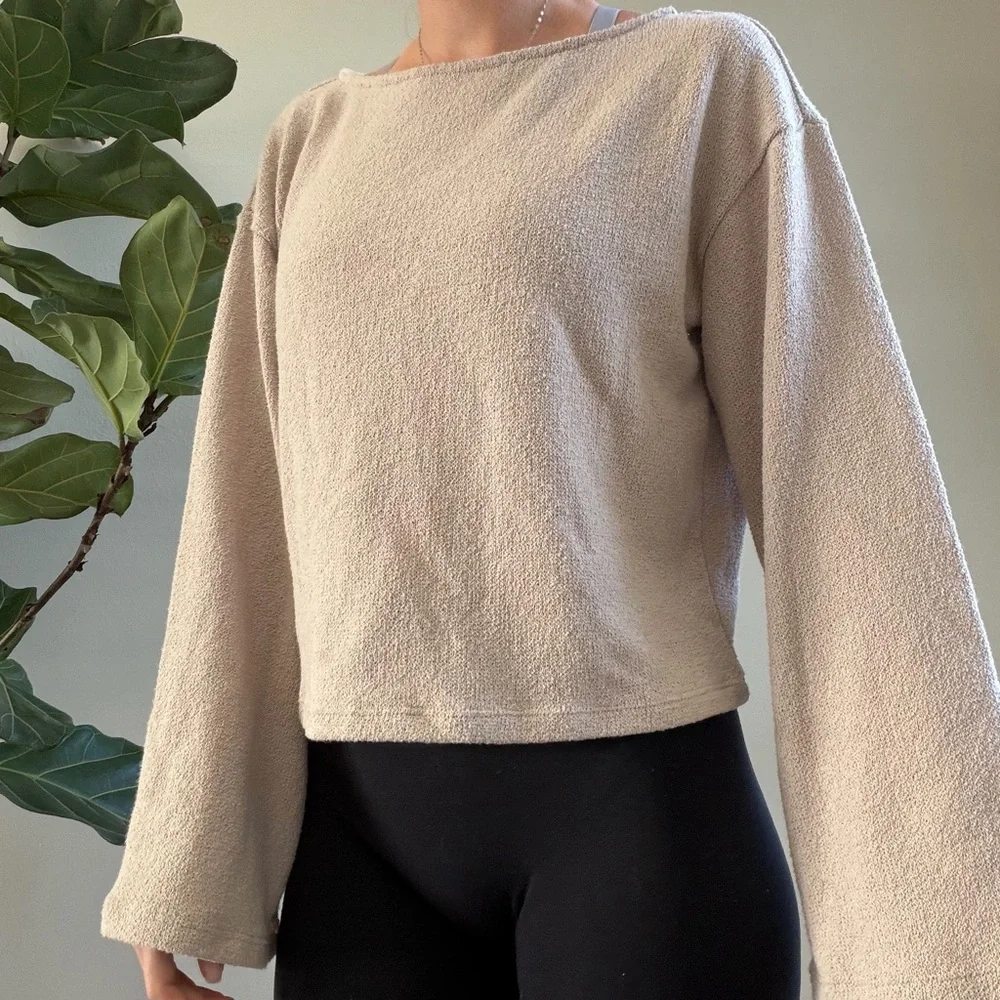 H&M Light Beige Crewneck Knit Top - Picture 1 of 5
